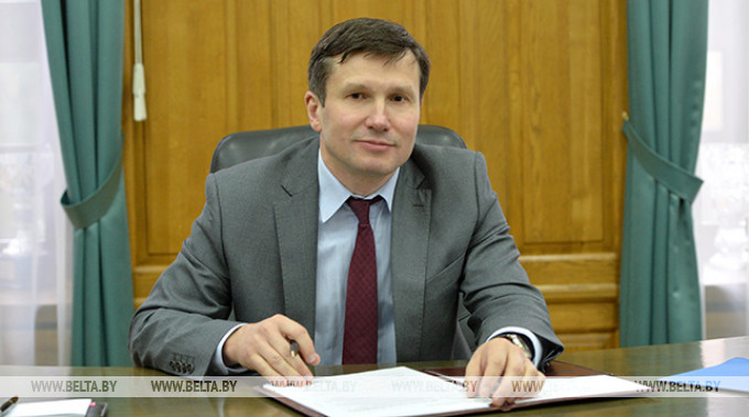 а. король